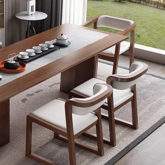 현대적이면서도 럭셔리한 북유럽 카데이라 스타일의 미니 바 스툴