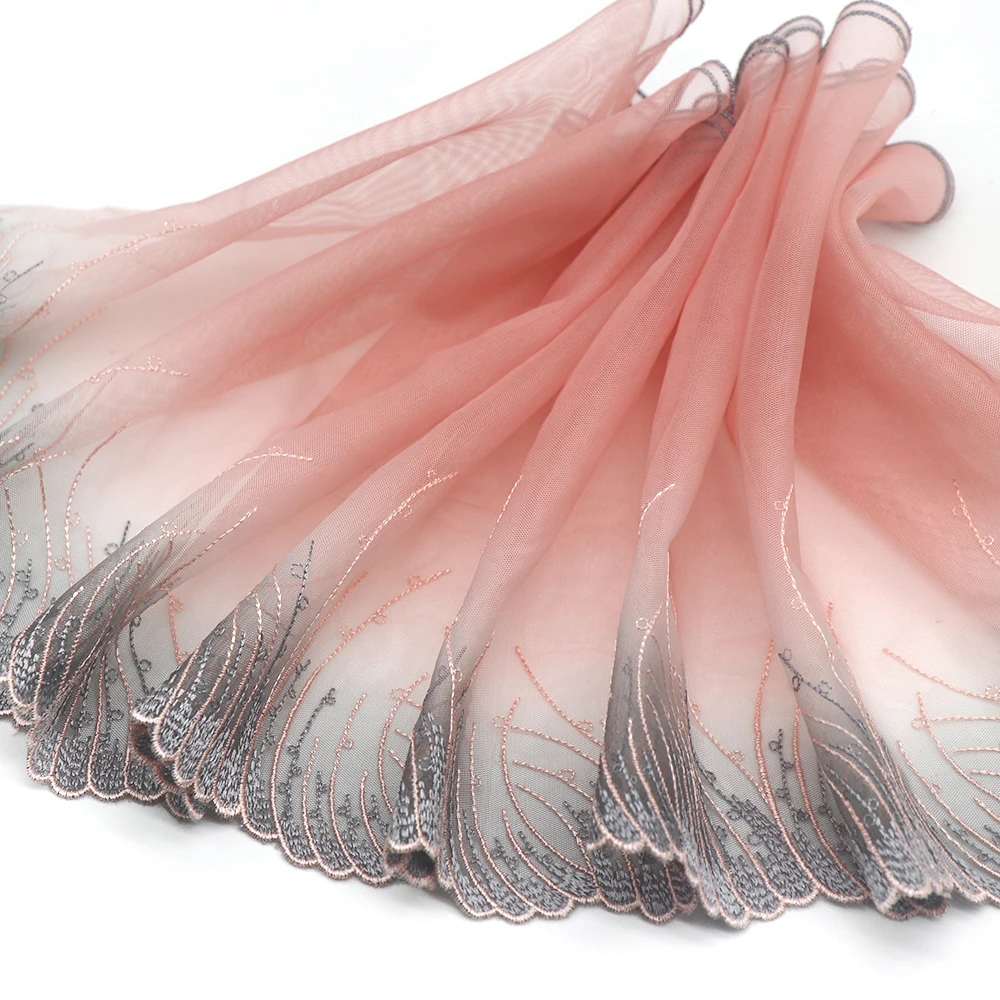 Slide image de1366cc7032476096194de573c4f8db