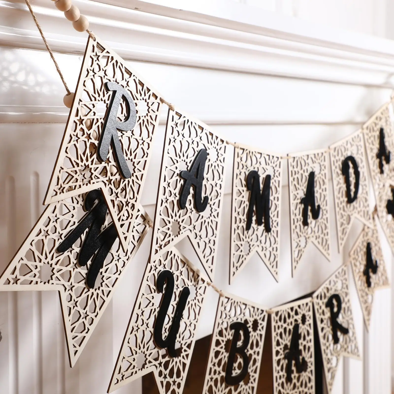 Eid Ramadan Decoration Mubarak Banner Wooden Decorations Rustic Bead Banner Eid Al-Fitr Party Decor Supplies For Home Decoration