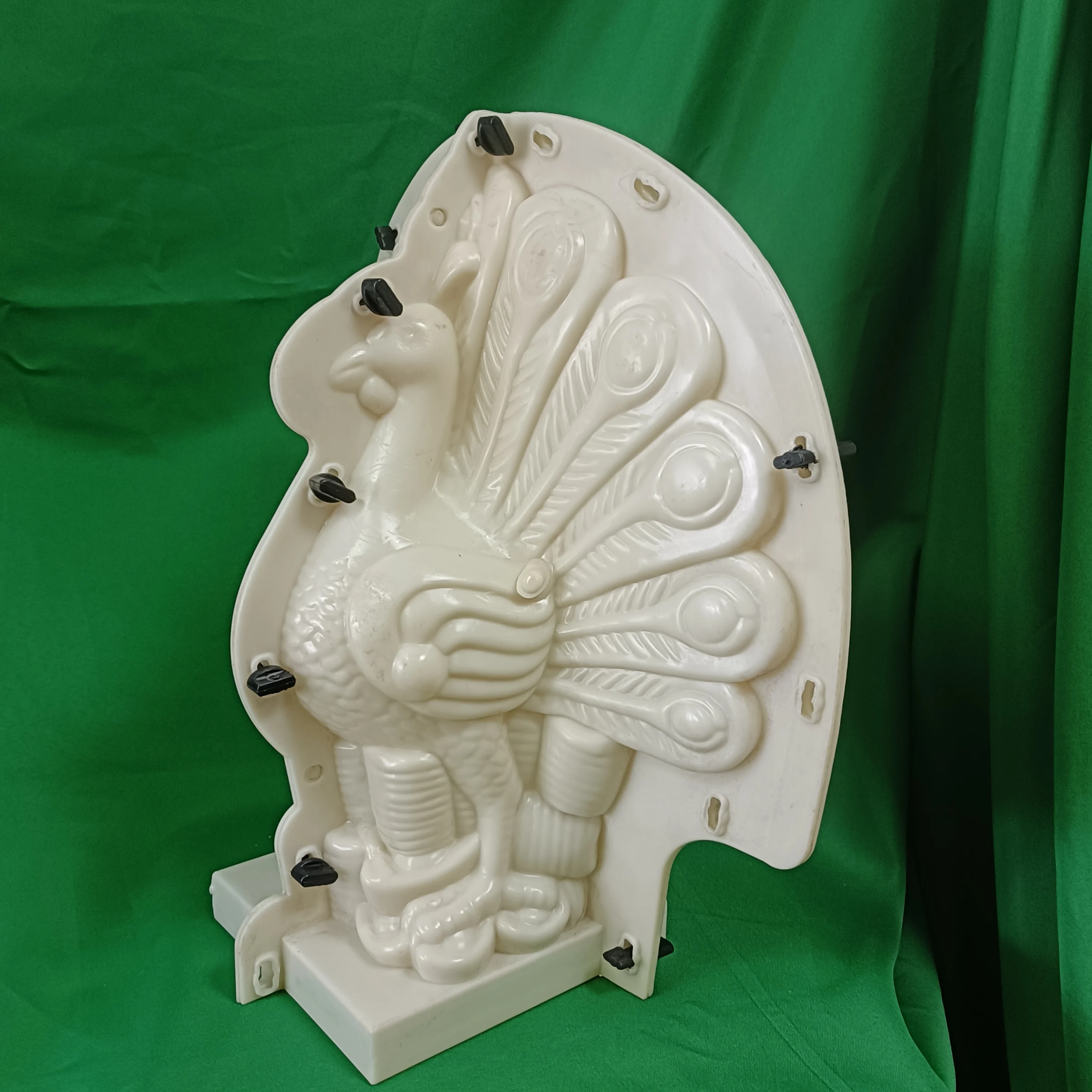 Flower Pot Molds Precast garden decorative concrete animal peacock mold for sale