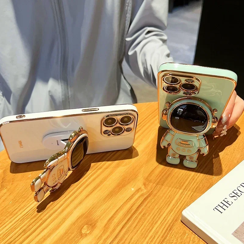 Astronaut Standing Holder Phone Case For infinix Note 30Pro Hot 30 30i 20 20i 11 12i 20Play Plating Cover note30_voghion.com