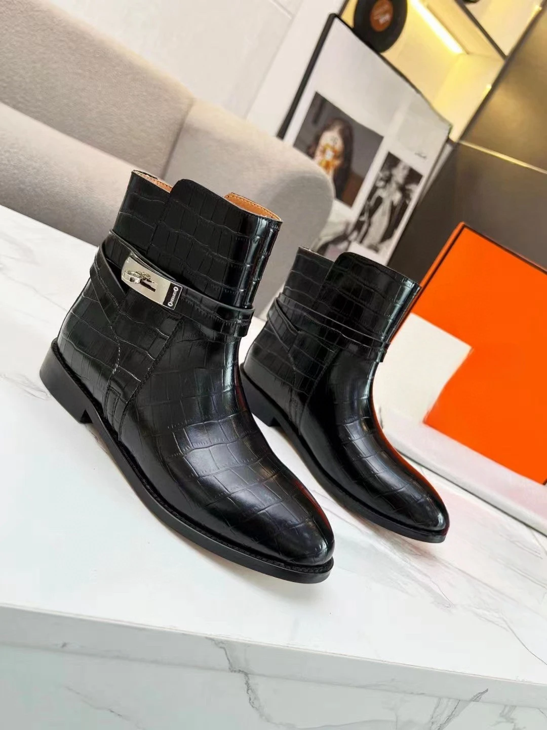 

2023 New Women's Leather Booties Cowhide Sheepskin Interior Size 35-40