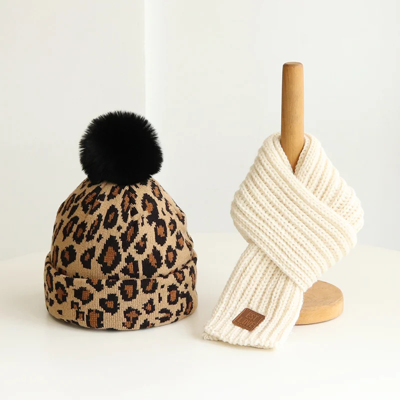 Autumn and winter children's hat and scarf suits boys girls baby hat leopard print style knit thickened girl trend