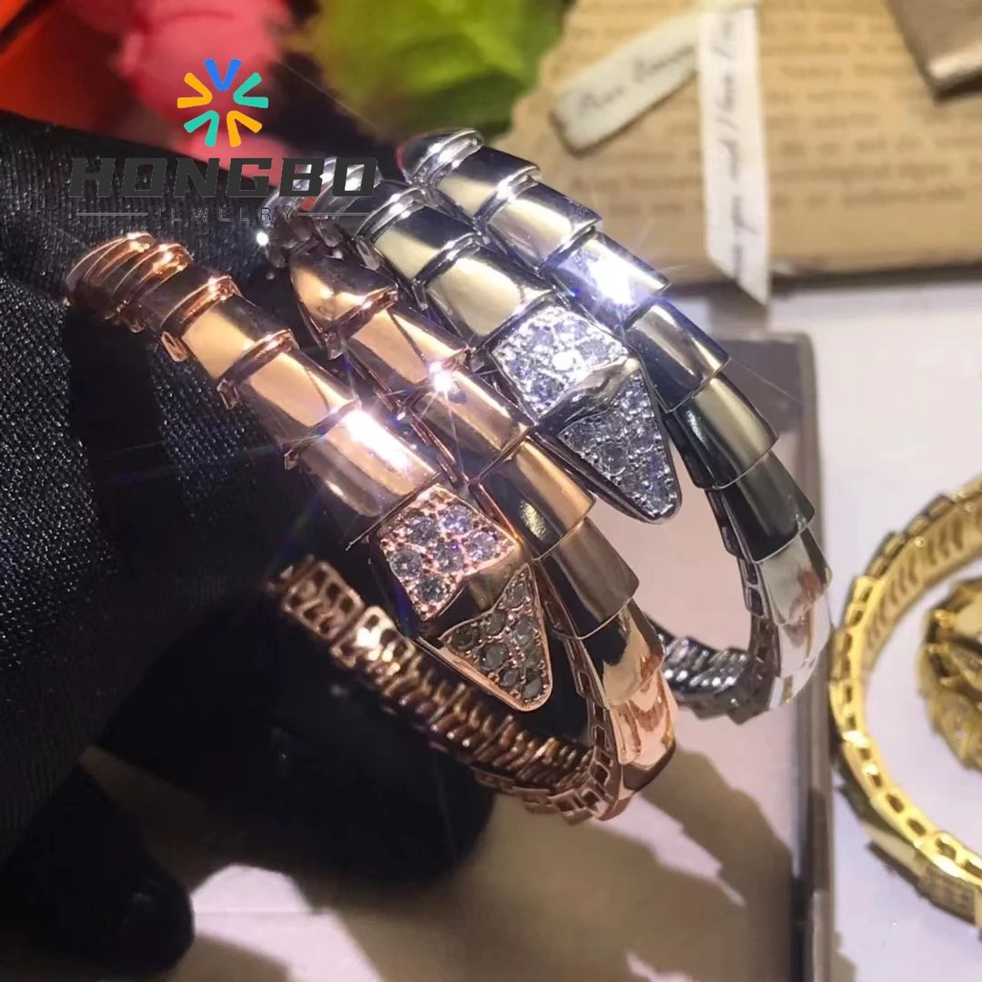 

1: 1. Индивидуальный европейский и американский новый браслет BV из серебра пробы с широкой змеиной костью с искусственной кожей, роскошный и элегантный темперамент