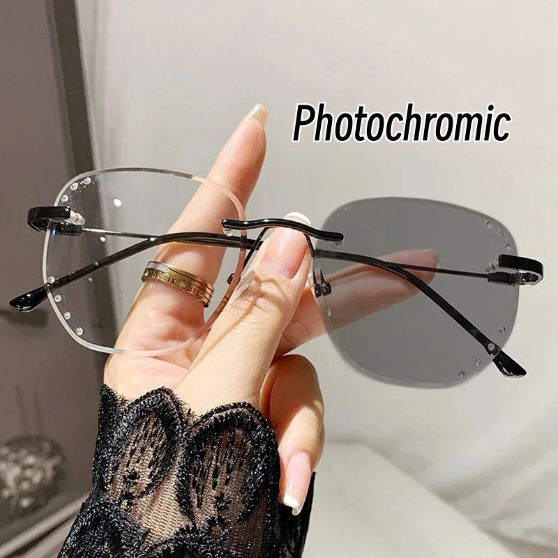 

Frameless Light Sensitive Anti Blue Light Near Sight Eyewear Luxurious Diamond Myopia Glasses Women's Color Changing Glasses