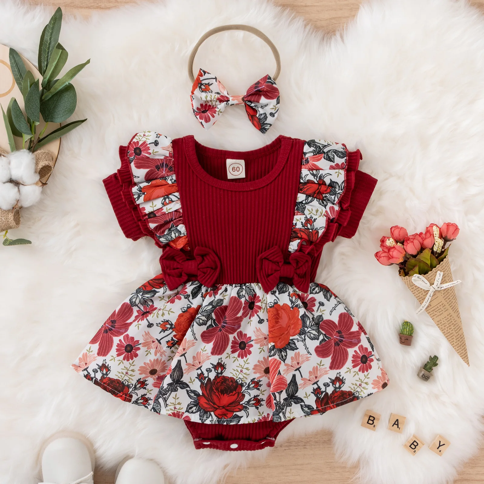 Children's clothing girls clothes set summer baby girl pit strip lace flying sleeve top triangle romper + floral shorts set Baby Clothing Set classic