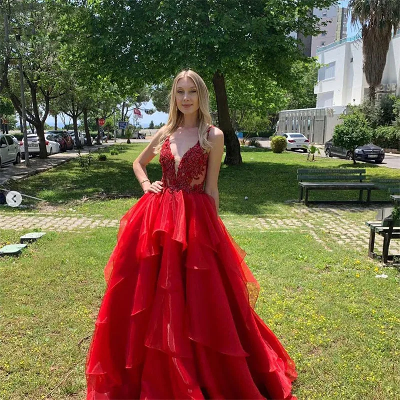 Red Organza Ruffles Prom Dresses V Neck Lace Applique Sexy Backless Robe De Soiree A Line Bride Special Occasion Wear Vestidos rose gold prom dress