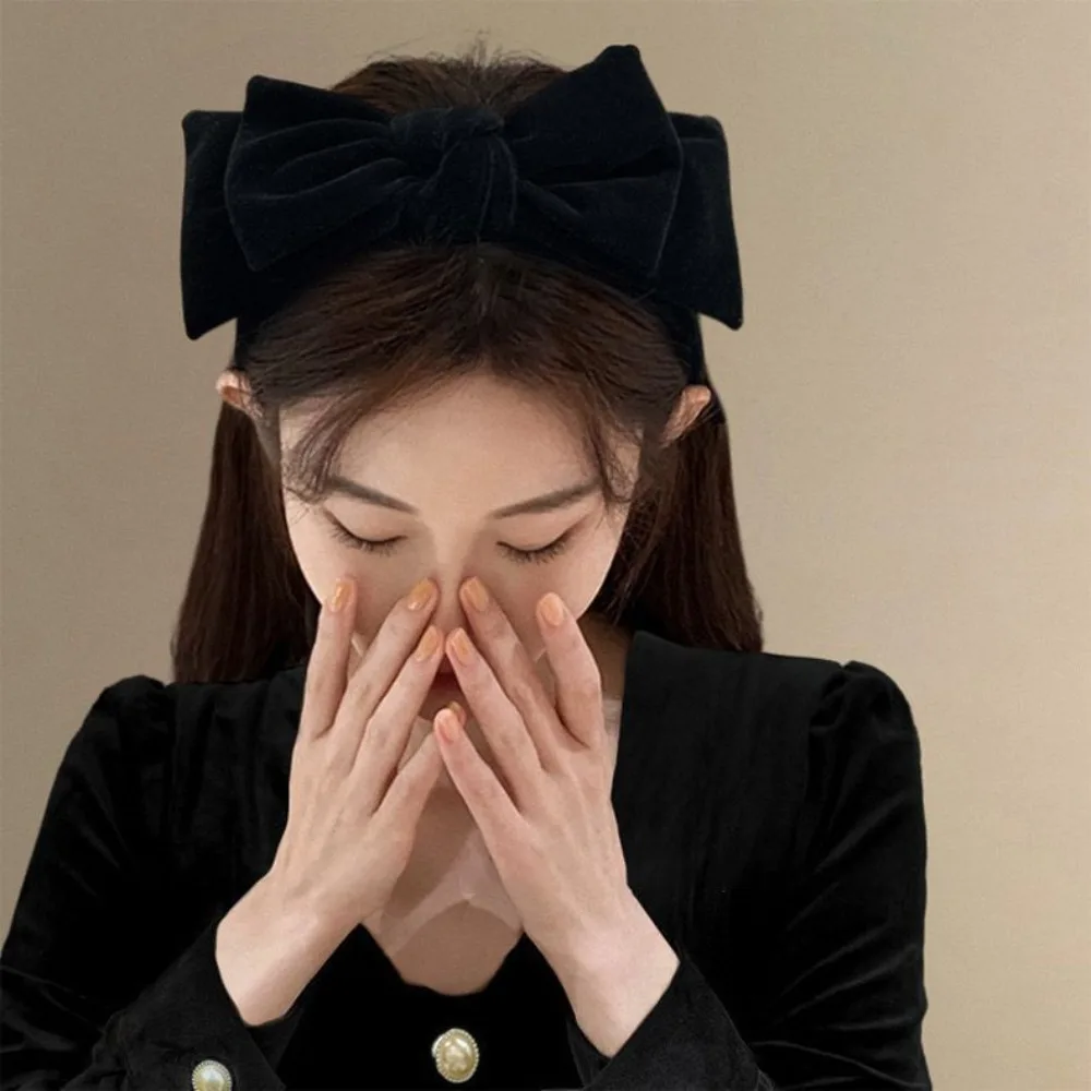 Elegant Wine Red Velvet Bow Headband - Retro Style Fashion Accessory