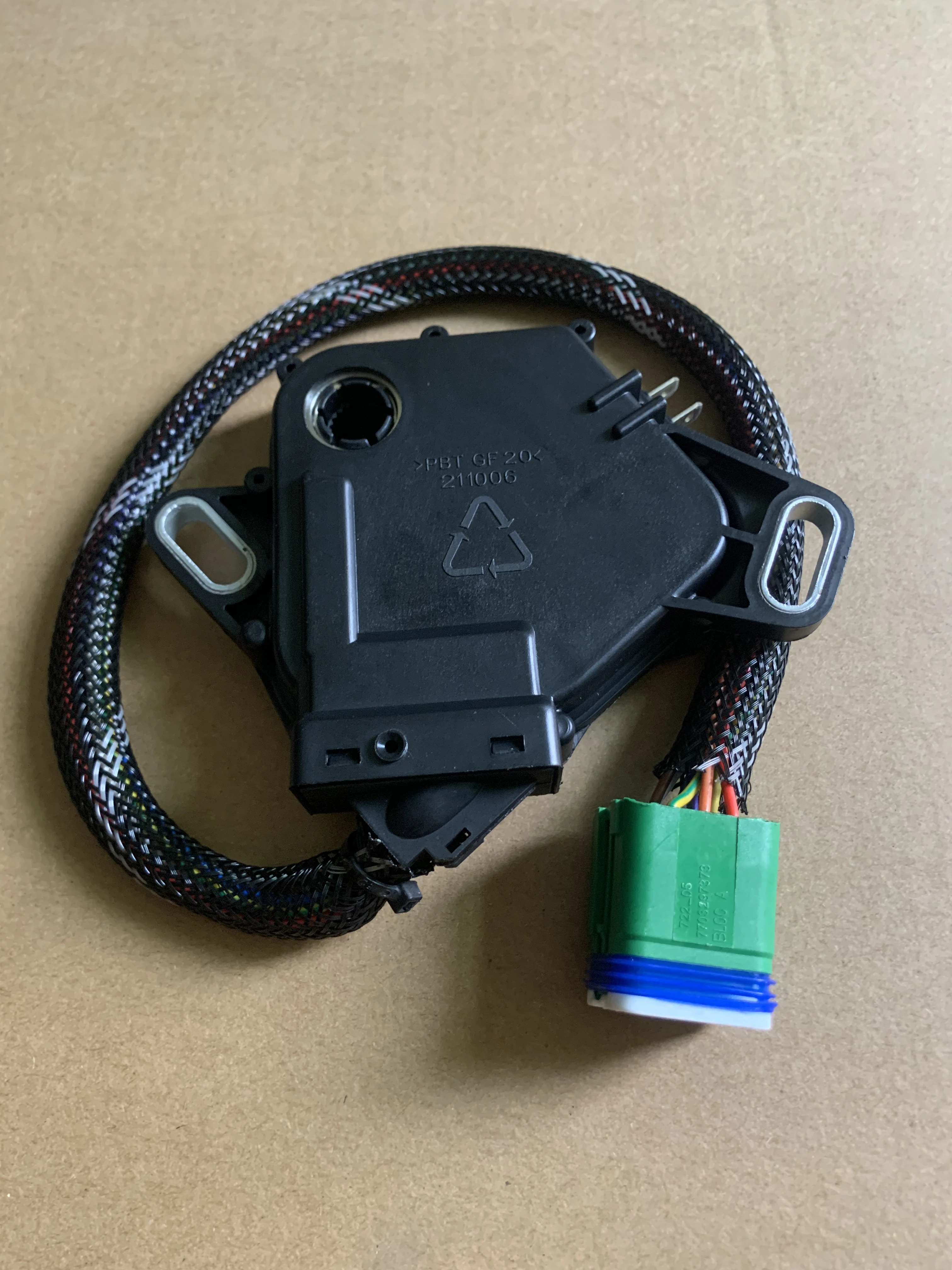 Automatic Transmission MPLS Switch Original 7700100010 252927 CMF930400 For Peugeot 207 307 Citroen C5 Renault Megane II DPO AL4,automatic transmission switch
