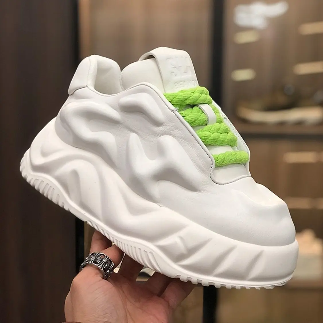 2024 Spring and Autumn New Men's Personality Design Sense High Korean Style Warm All-Match Muffin Bottom Casual Shoes