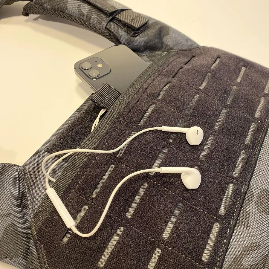 Adjustable Weighted Vest/Incl. 3D Weight Plates in 14lbs - Optimized Weight Distribution and with Curved Plates for Running, Fun