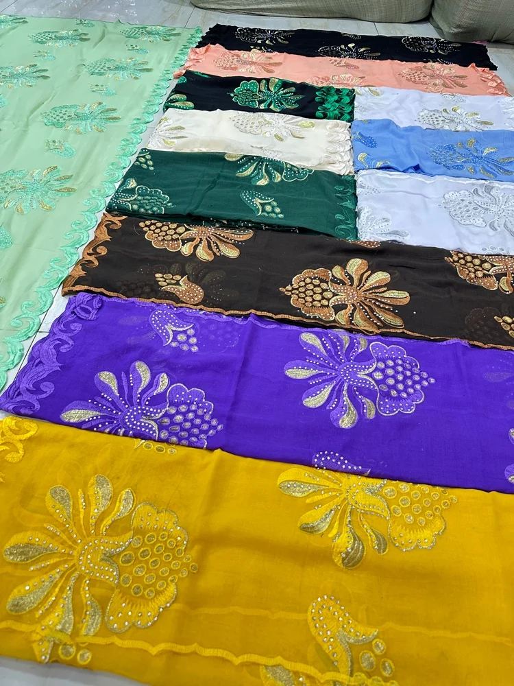 2024 l;uxury best Muslim 100% Cotton Dubai Pitch Color Scarf Hijab Headtie Turban Scarf Circle Embroidery Big Size Cotton Shawls