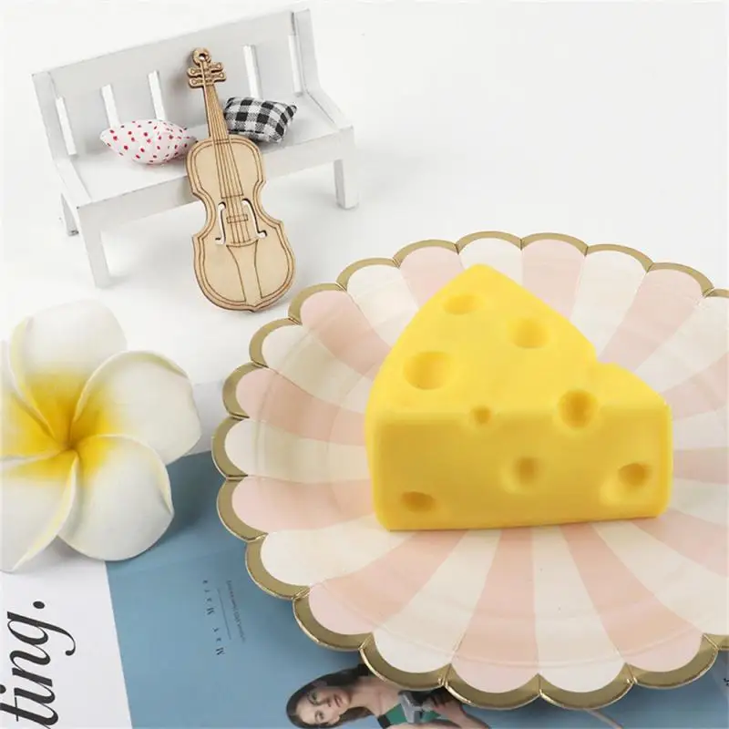 

Игрушка для снятия стресса в виде сыра, 7x8x4,8 см