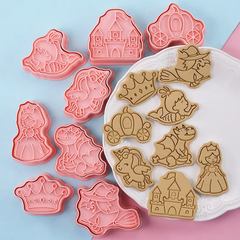 Cookie Cutter 8 Pcs/set Fairy Tales Plastic 3D Castle Witch Pressable Biscuit Mold Cookie Stamp Kitchen Baking Pastry Bakeware