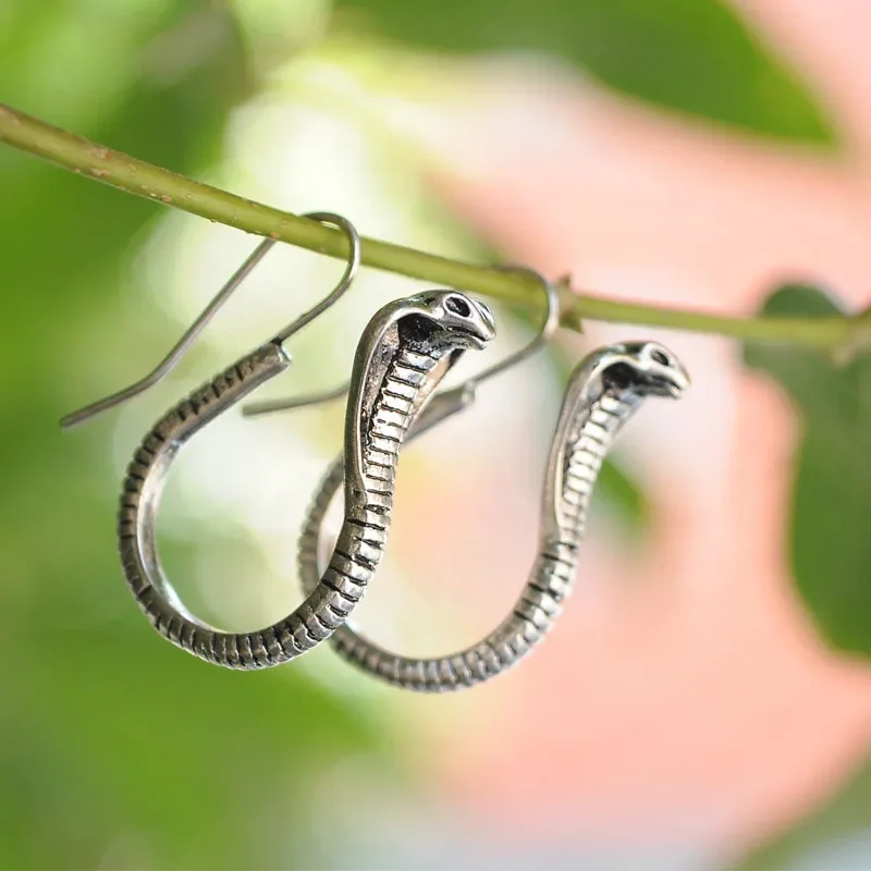 Pendientes de cobra - Colección Nueva 2026