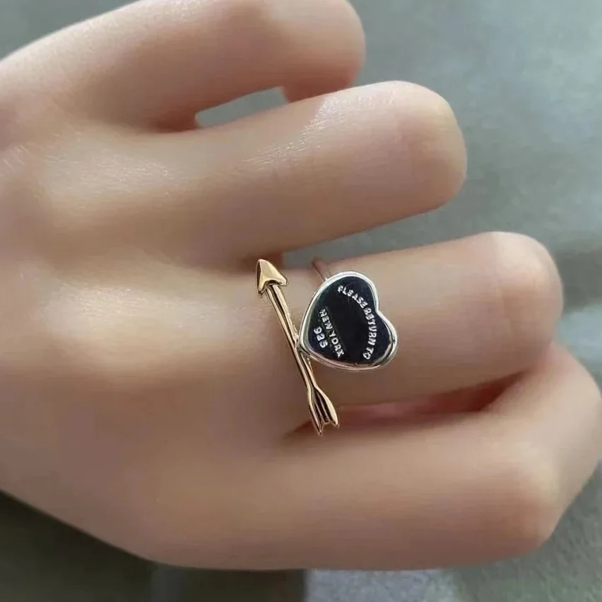 

2024 New 1:1 Women's Fashion High end Jewelry S925 Sterling Silver Classic Heart Ring Logo Wedding Party Festival Exquisite Gift