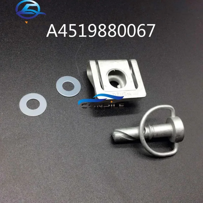 for Benz smart engine upper cover screw fixing clip A4519880067 450 city coupe 600cc