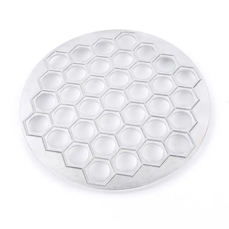 

Форма для пельменей с 37 отверстиями