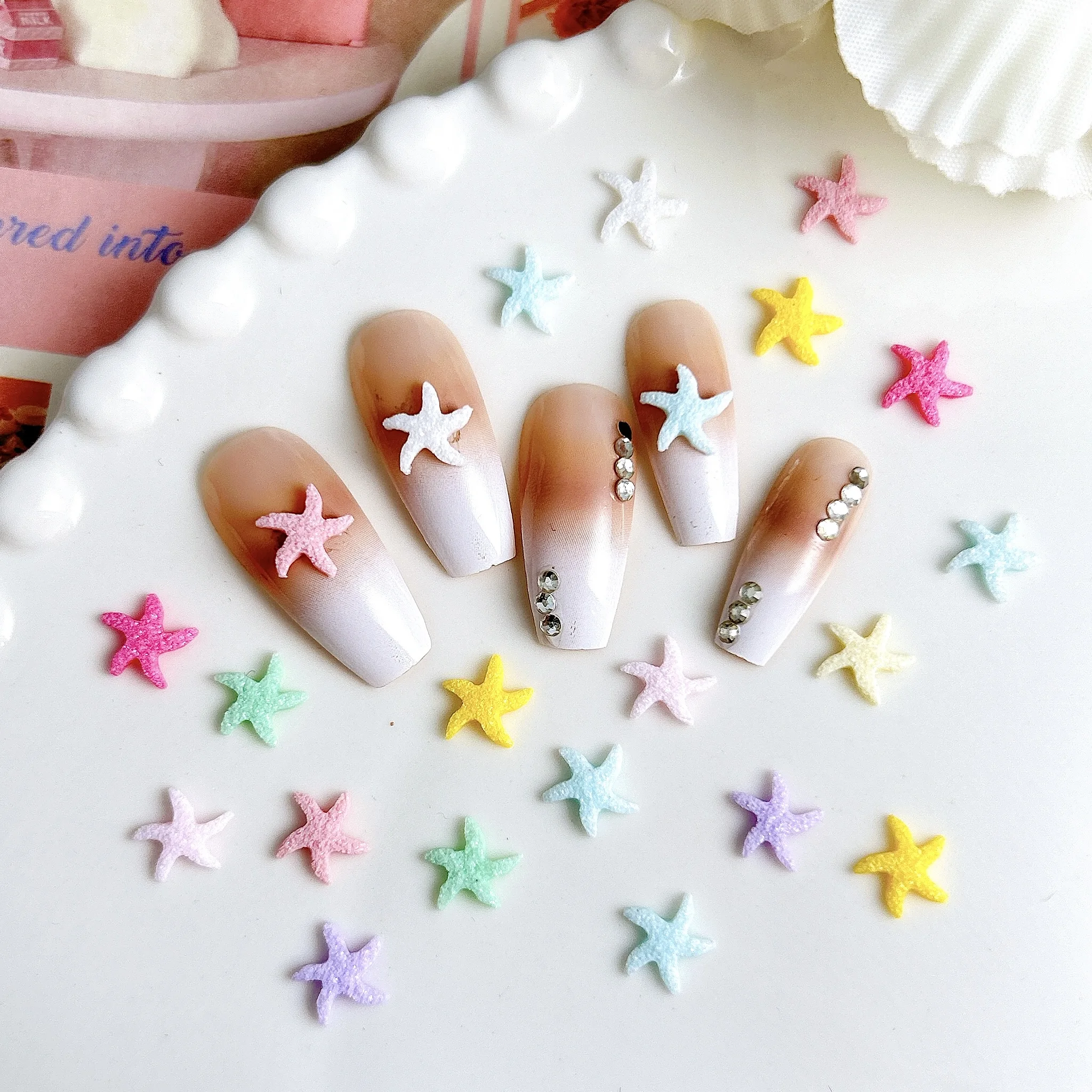 100PCS 마카롱 컬러 시뮬레이션 불가사리 수지 네일 아트 참 크리 에이 티브 귀여운 서리로 덥은 스타 네일 장식 DIY 머리핀 손톱
