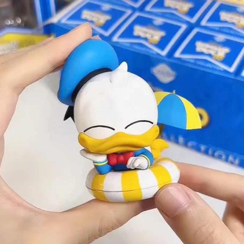 Hot Toys Donald Duck 90th Anniversary Cosbi Mini Series Blind Box Kawaii Model Dolls Accessories Trendy Toy Mystery Box Gift