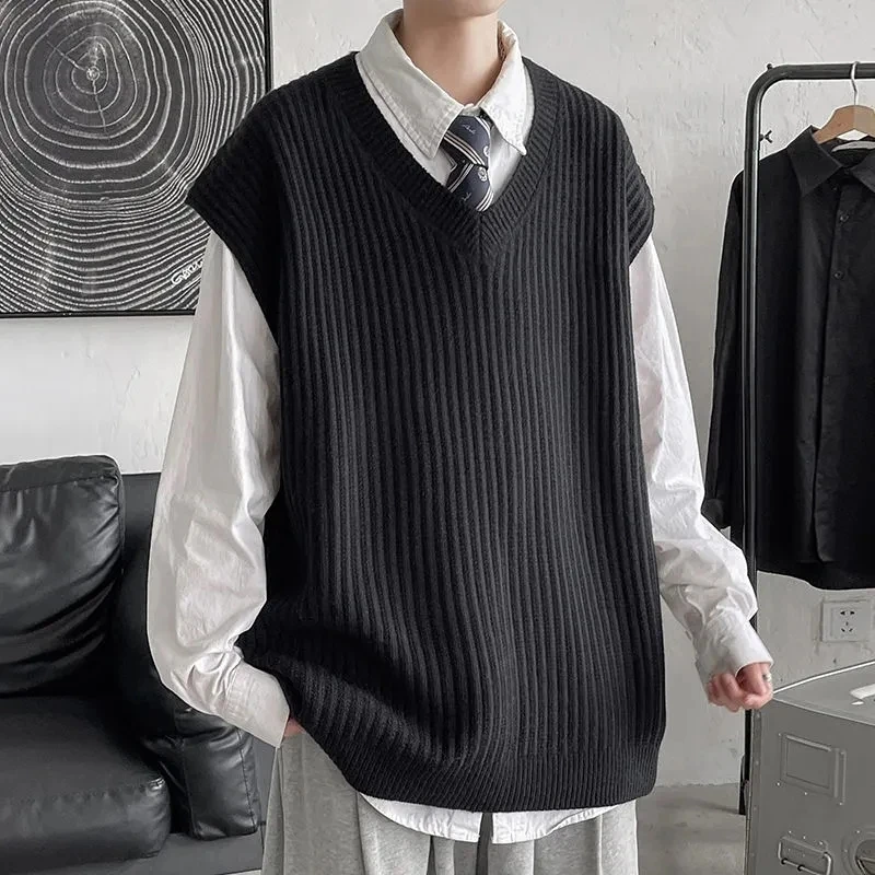 Spring Autumn Winter Fashion Solid Casual Pullover Tess Vest Men Loose Knitted Top Student Preppy Style Sweater Gentle PlusSize