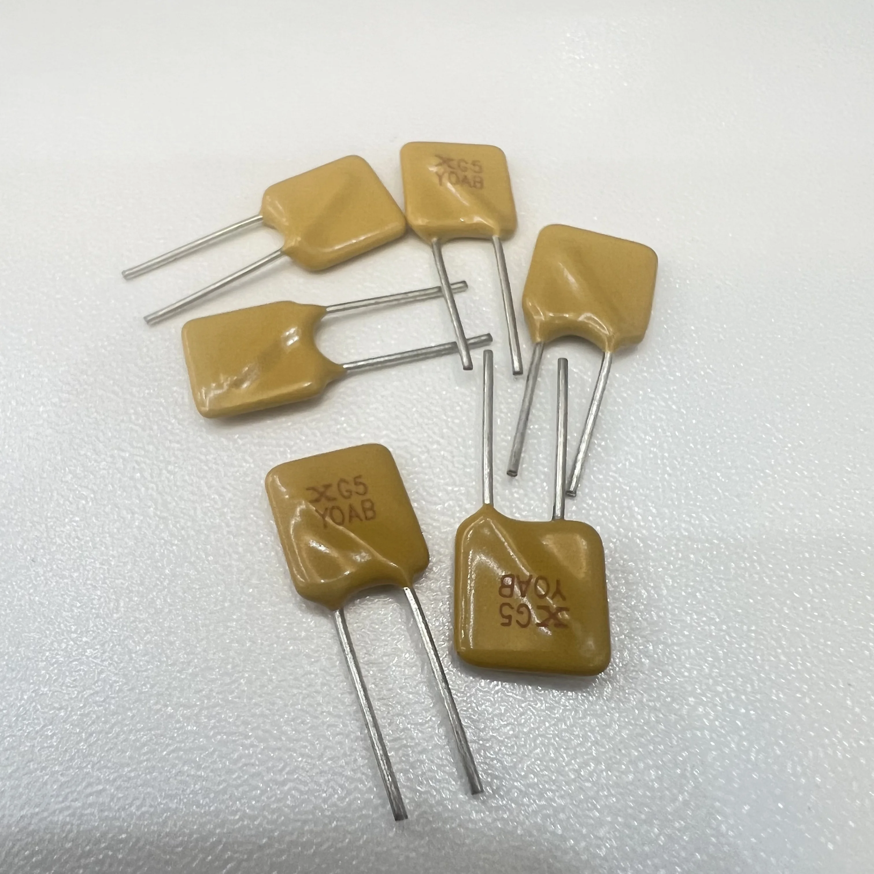 Polymeric PTC Resettable Fuse 60V (250V Int) 120 mA Ih Through Hole Radial, Disc RGEF500