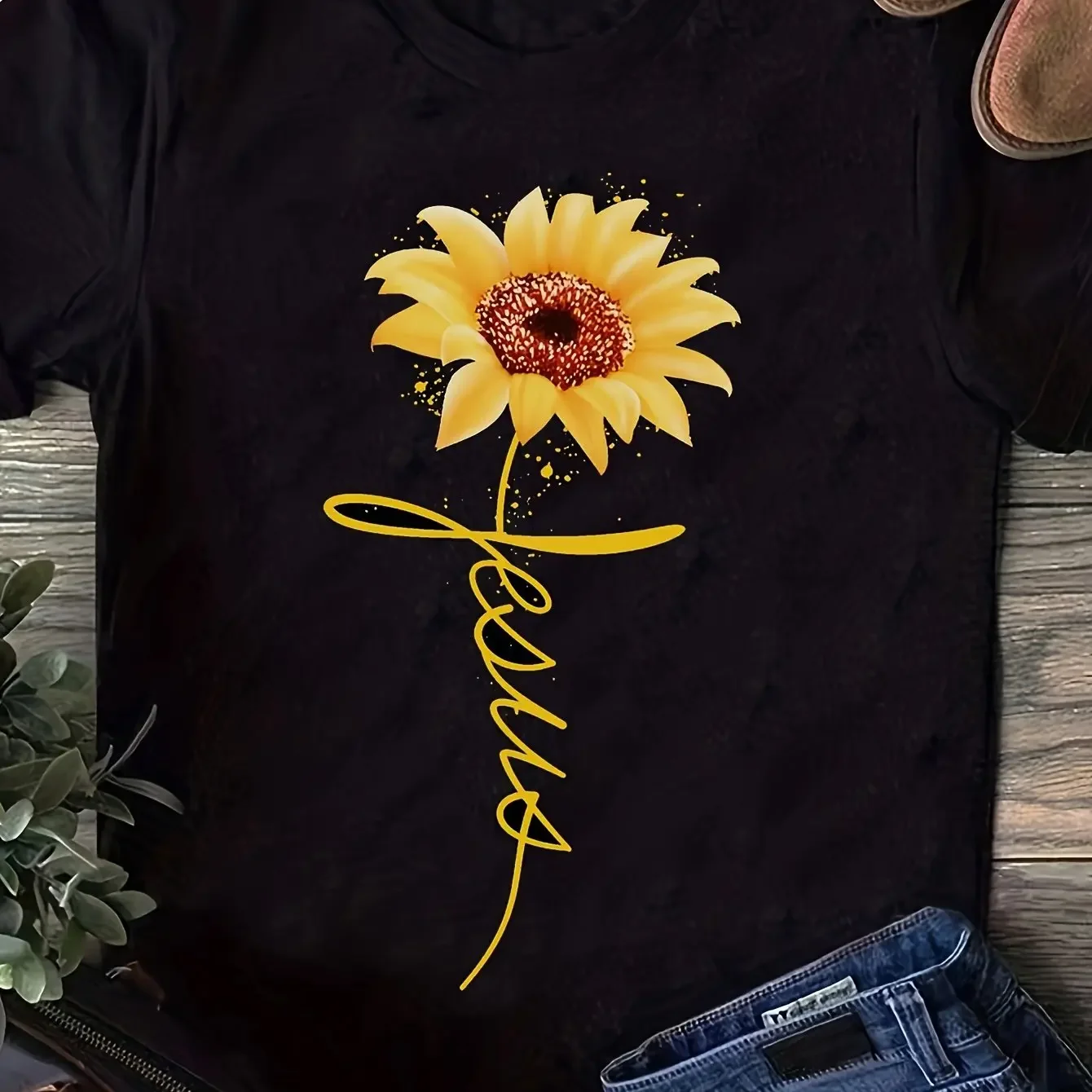 

Vintage Funny T-Shirt Graphic Sunflower Print Crew Neck Tops Casual Short Sleeve Top for Spring & Summer, Women's Clothing Tee