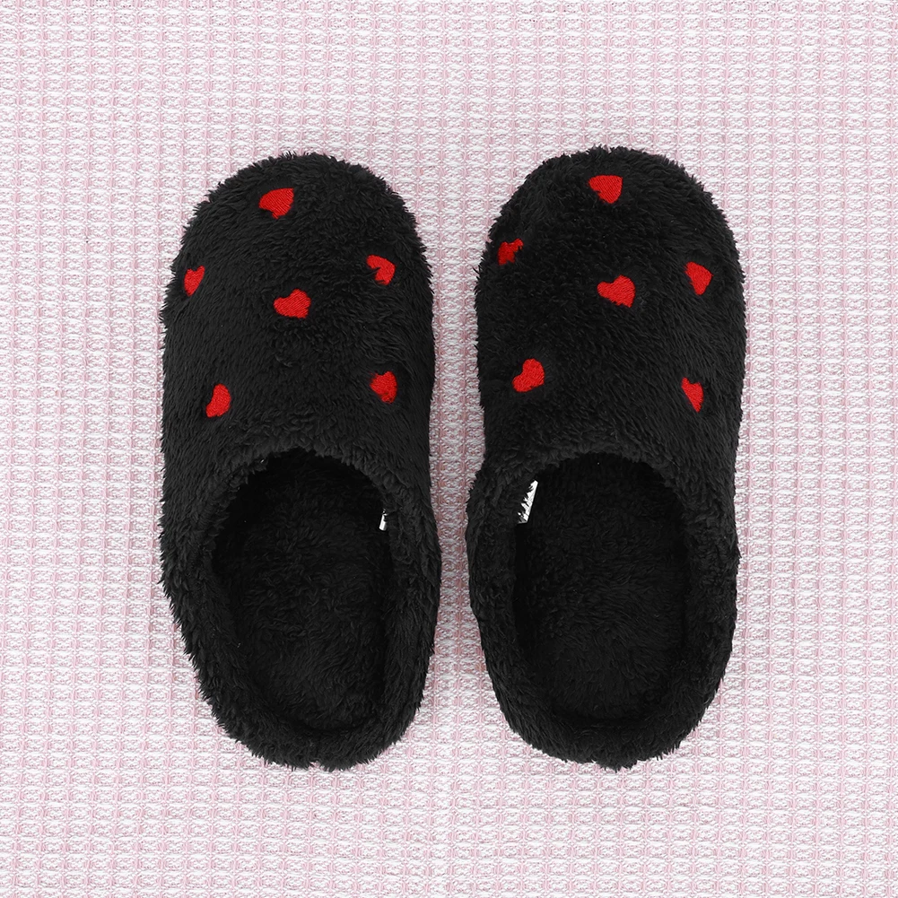 Plush Heart Slippers Comfortable Closed Toe Slippers Breathable Flat Thermal Slippers Fluffy Love Slippers for Indoor Bedroom