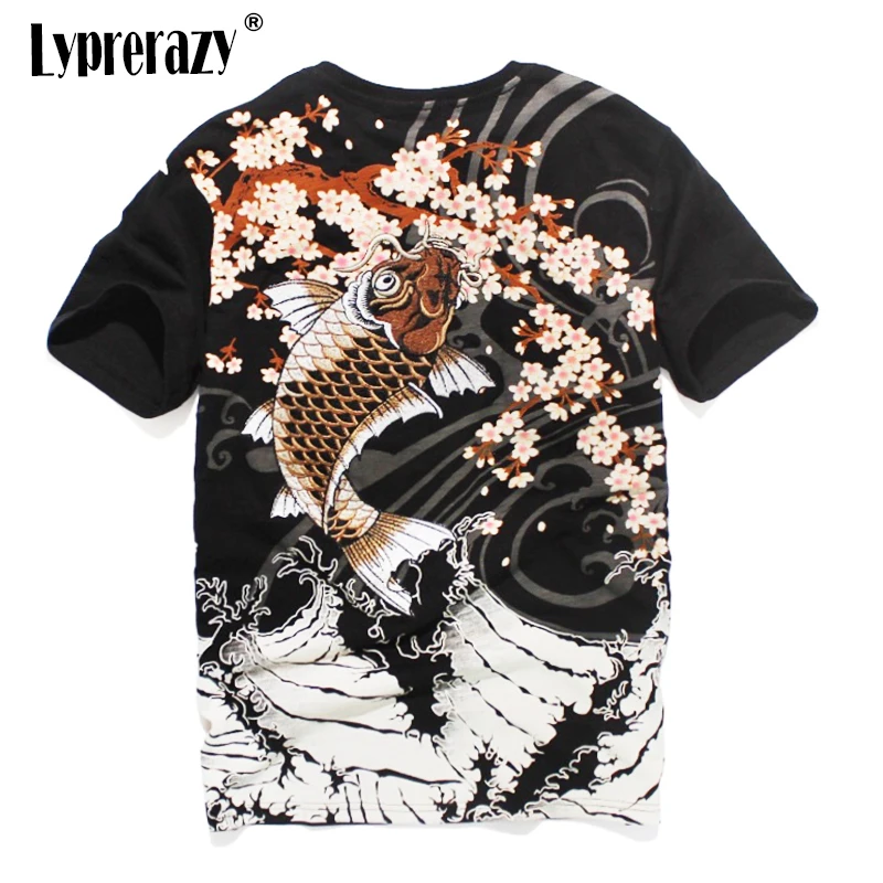 

Lyprerazy Japanese Harajuku Ukiyoe Carp Fish Embroidered T-shirt Men's Embroidery Short-sleeve Vintage T Shirt