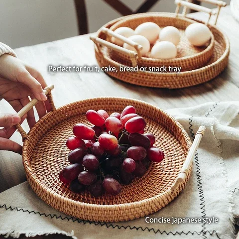 

New Handwoven Rattan Storage Tray With Wooden Handle Round Wicker Basket Bread Food Plate Fruit Cake Platter Dinner Serving Tray