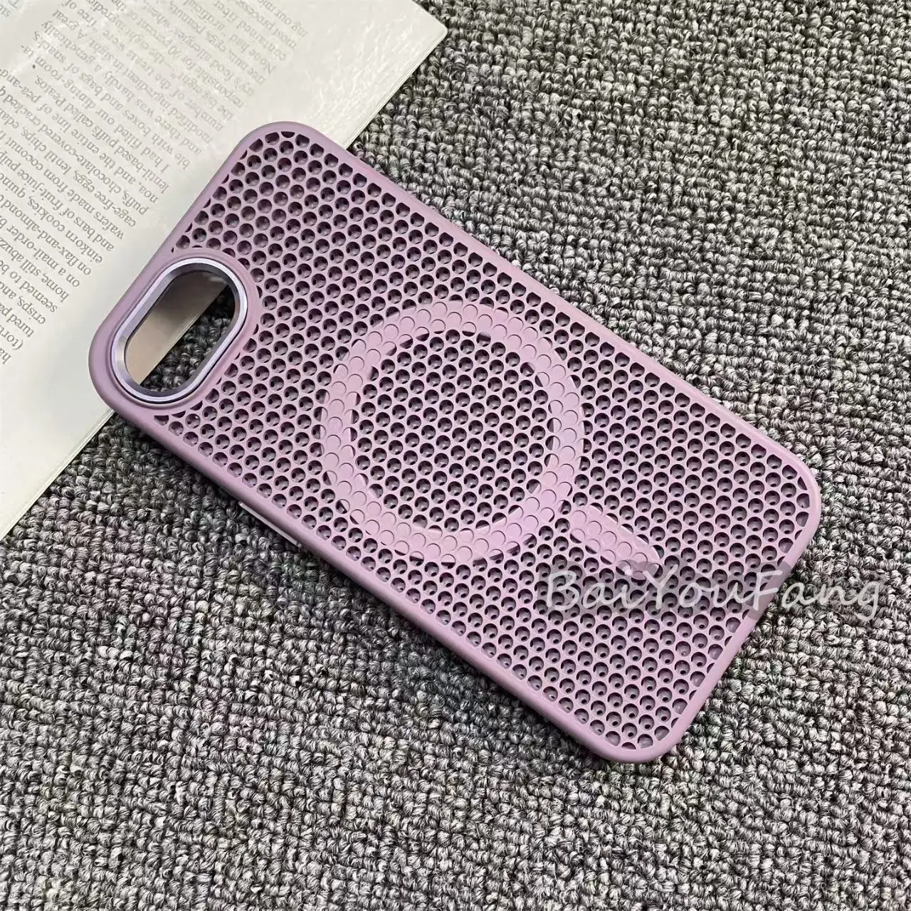 New Heat Dissipation Honeycomb Hollow Breathable PC Phone Case with Wireless Charging Compatibility