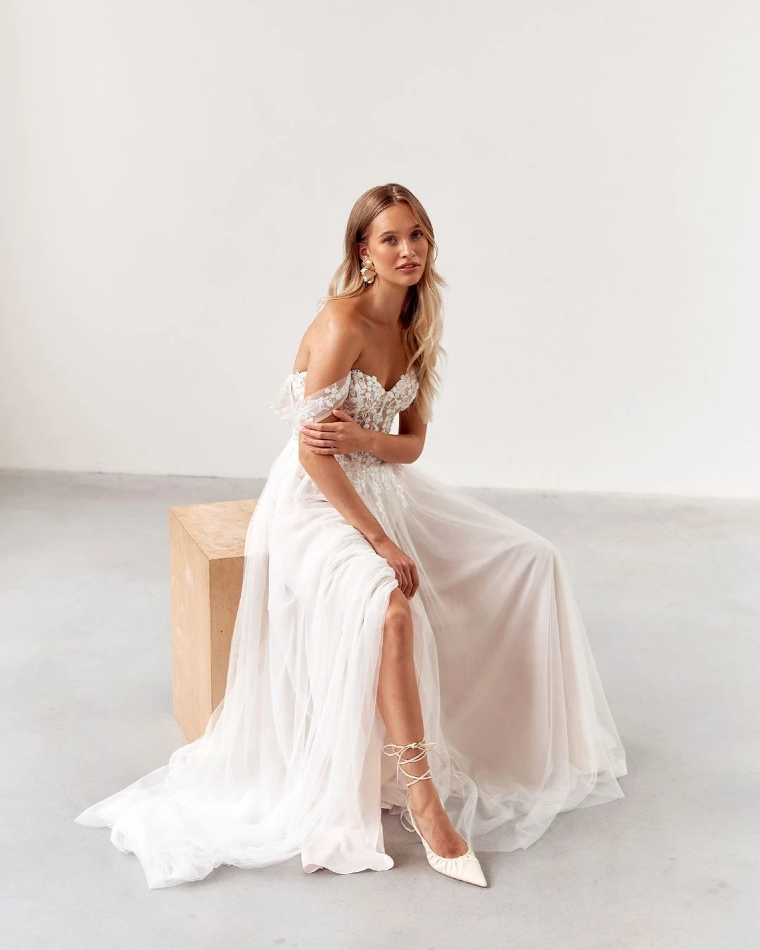SoDigne Elegant Ivory Vintage Wedding Dresses Off Shoulder A Line Bride Dress For Brides Lace Appliques Bridal Gown Customized 19 S5b7b8de9795946dbb2e5791abc5b22e2l