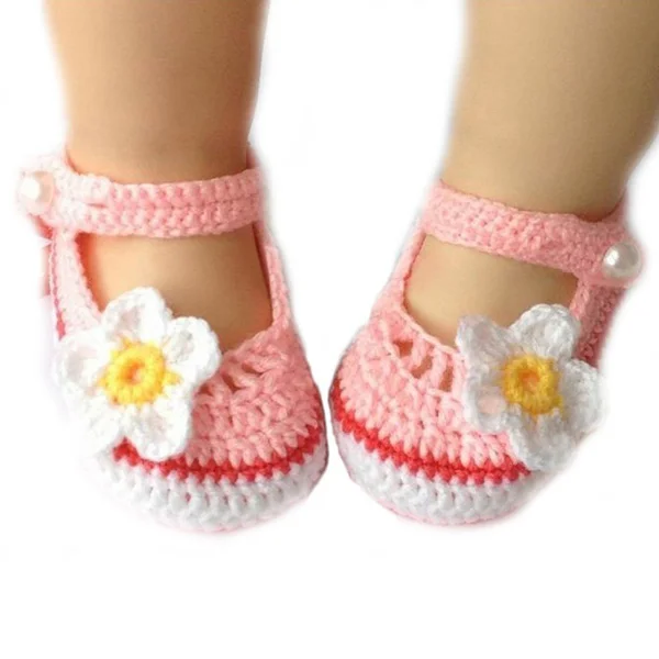 

Baby Girl Crib Newborn Shoes Crochet Hand Knitted European American Infant for Girls White
