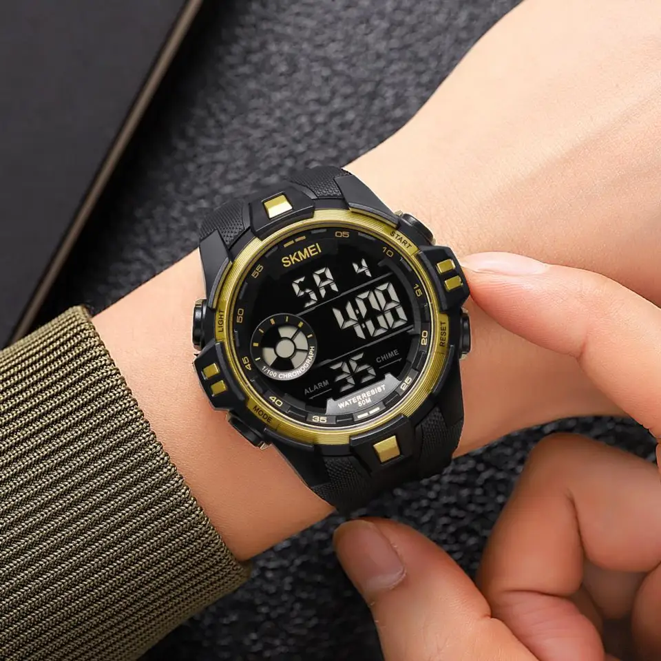 SKMEI Men's Digital Waterproof Sports Stopwatch Watch