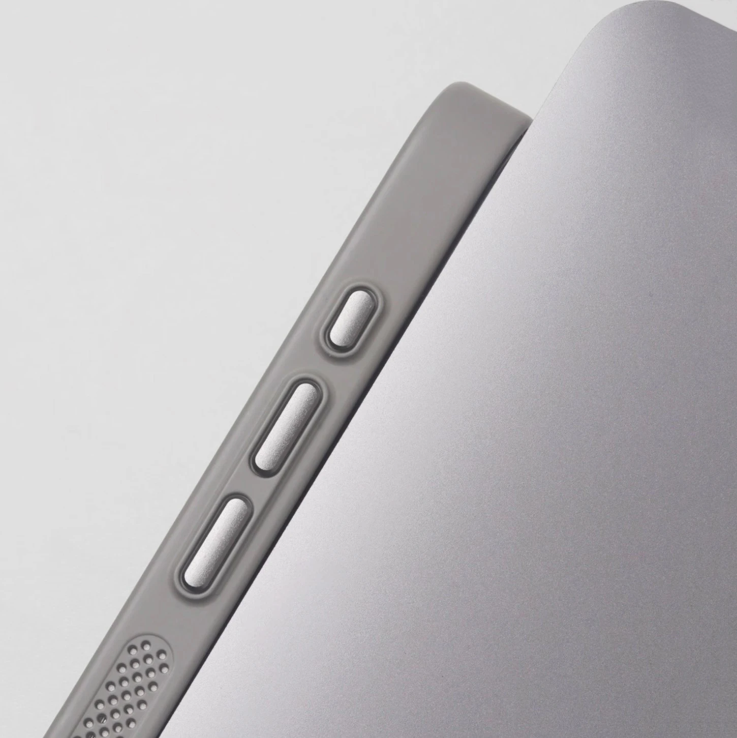 Ultra Thin Breathable Cooling Hard Case with MagSafe Wireless Charging Compatibility