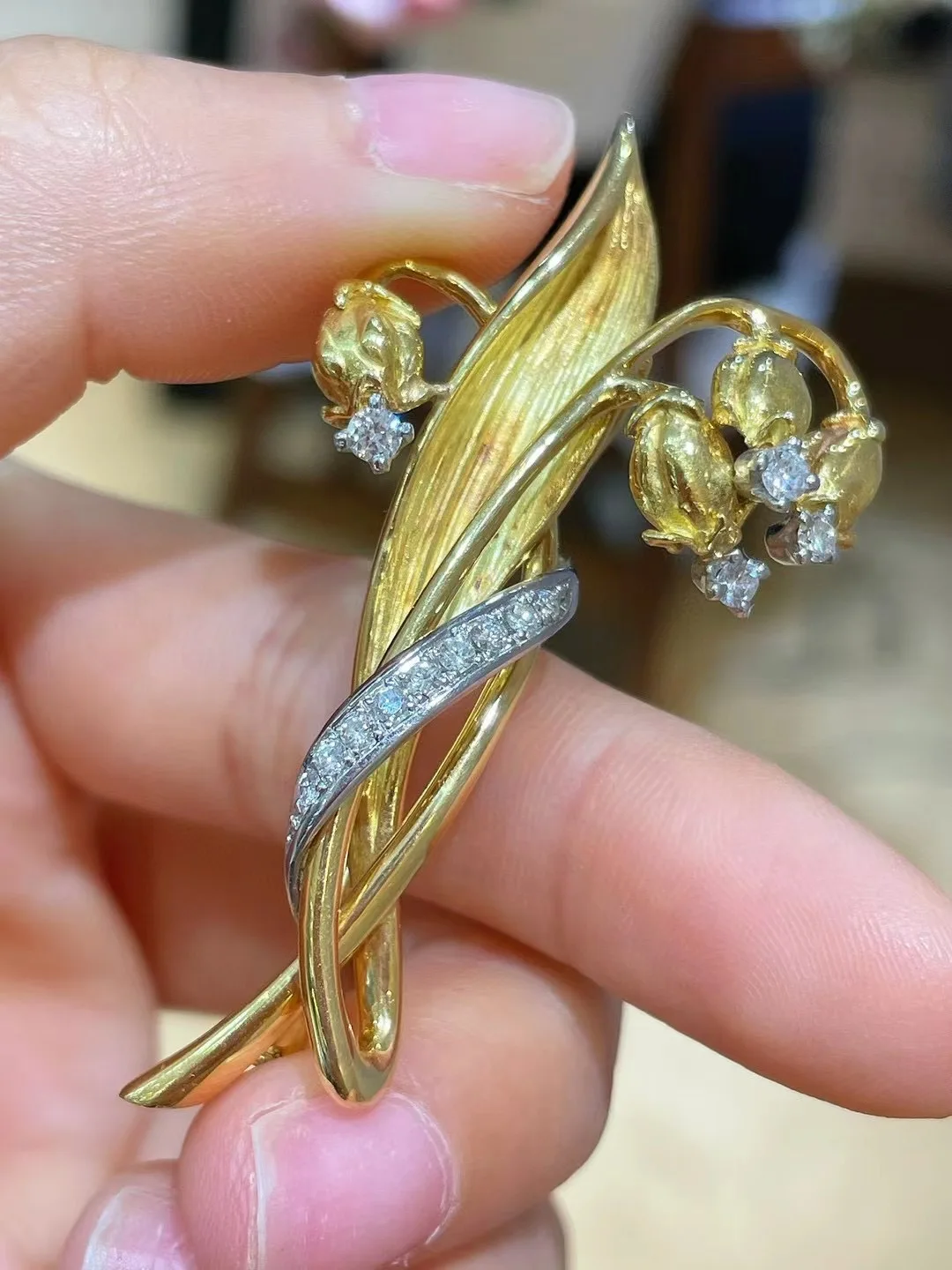 

genuine luxury jewelry 18K gold /pt900 platinum lily of the valley brooch fine women jewelry free shipping