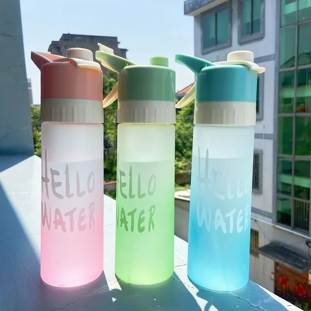 650ml  Spray Water Bottle Outdoor Sport Fitness Water Cup Large Capacity Spray Bottle BPA Free Drinkware Travel Bottles 2