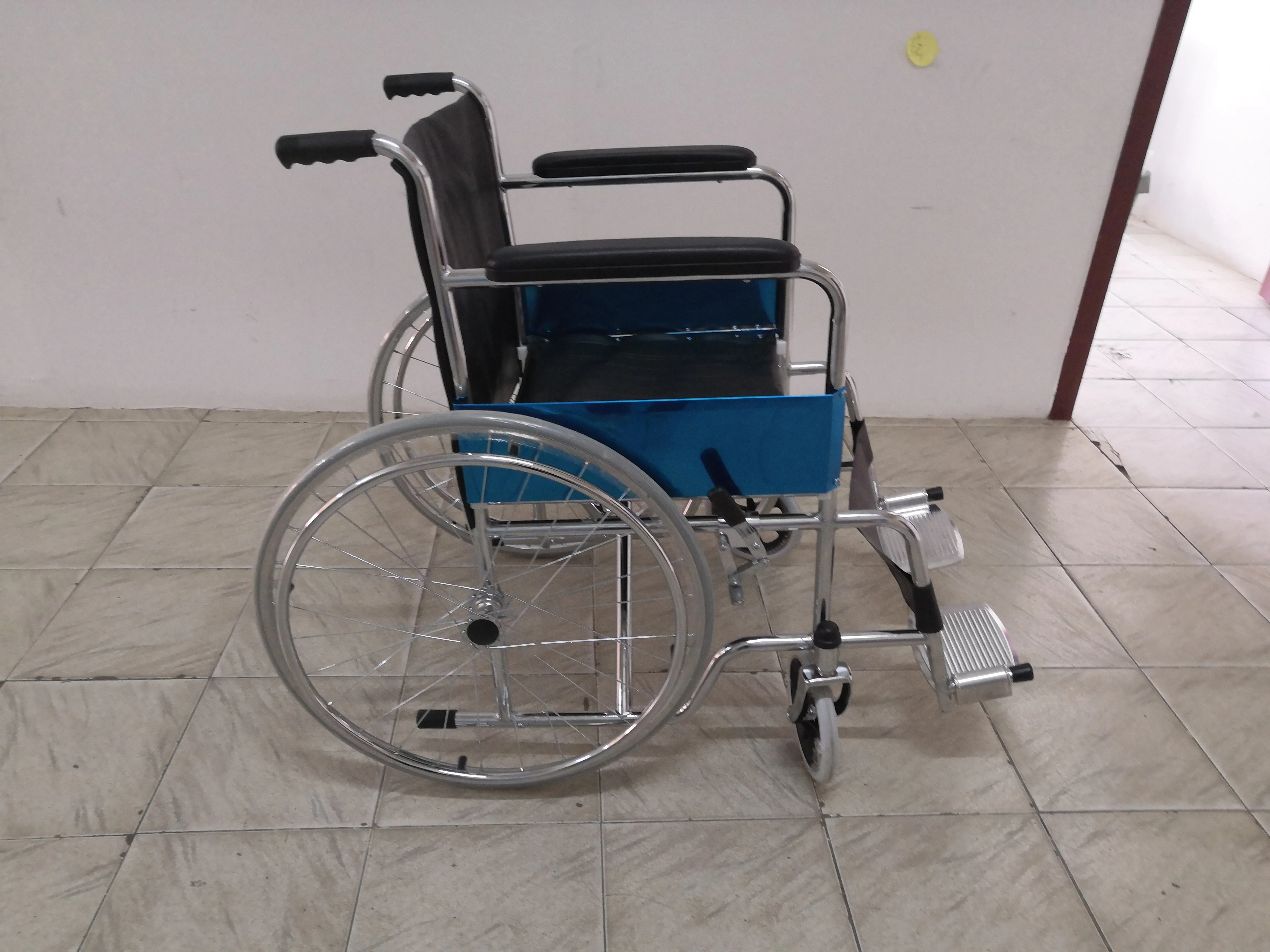 Competitive price Wheelchair Steel manual folding electroplate power wheelchair 3