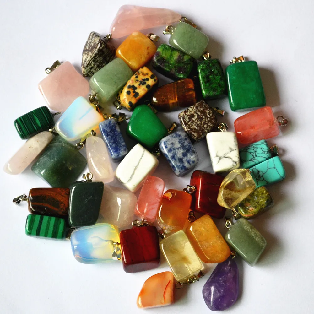 

Hot Selling Irregular Fashion Random Natural Stone Pendants Roses Quartz Charms Necklace For Women Jewelry Making 50pcs Lots