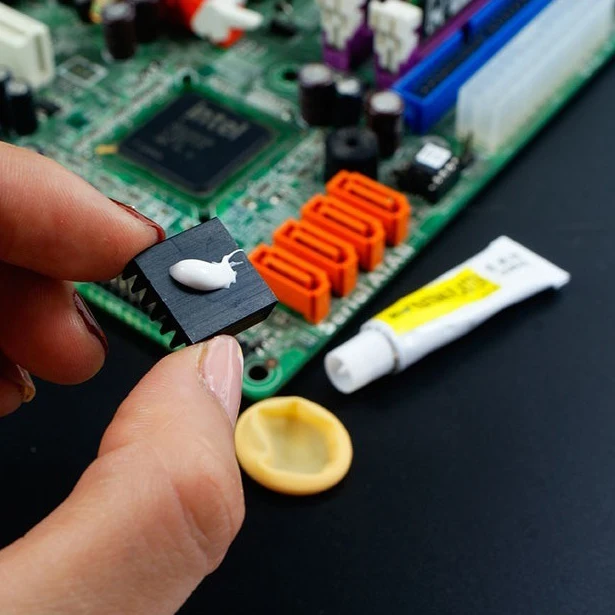 Thermal Paste for Chip VGA RAM LED IC Cooling