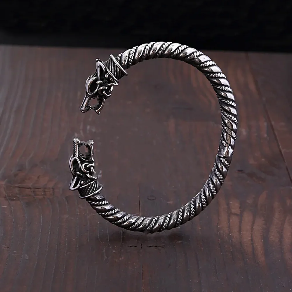 Vintage Nordic Wolf Head Bracelet Stainless Steel Viking Men Bracelet Fashion Biker Animal Amulet Jewelry Gifts stainless steel bracelet