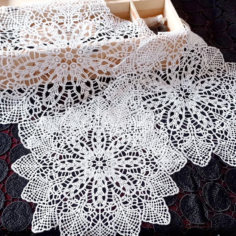 Table plate bowl insulation pad round hollow coaster lace embroidered tablecloth fabric decoration 1 PCS lace coaster