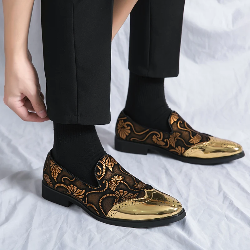 New Men Gold Pattern Fashion Men's Shoes 2023 Pointed Breathable Classic Casual Lefu Shoes Size 38-46Men Shoes