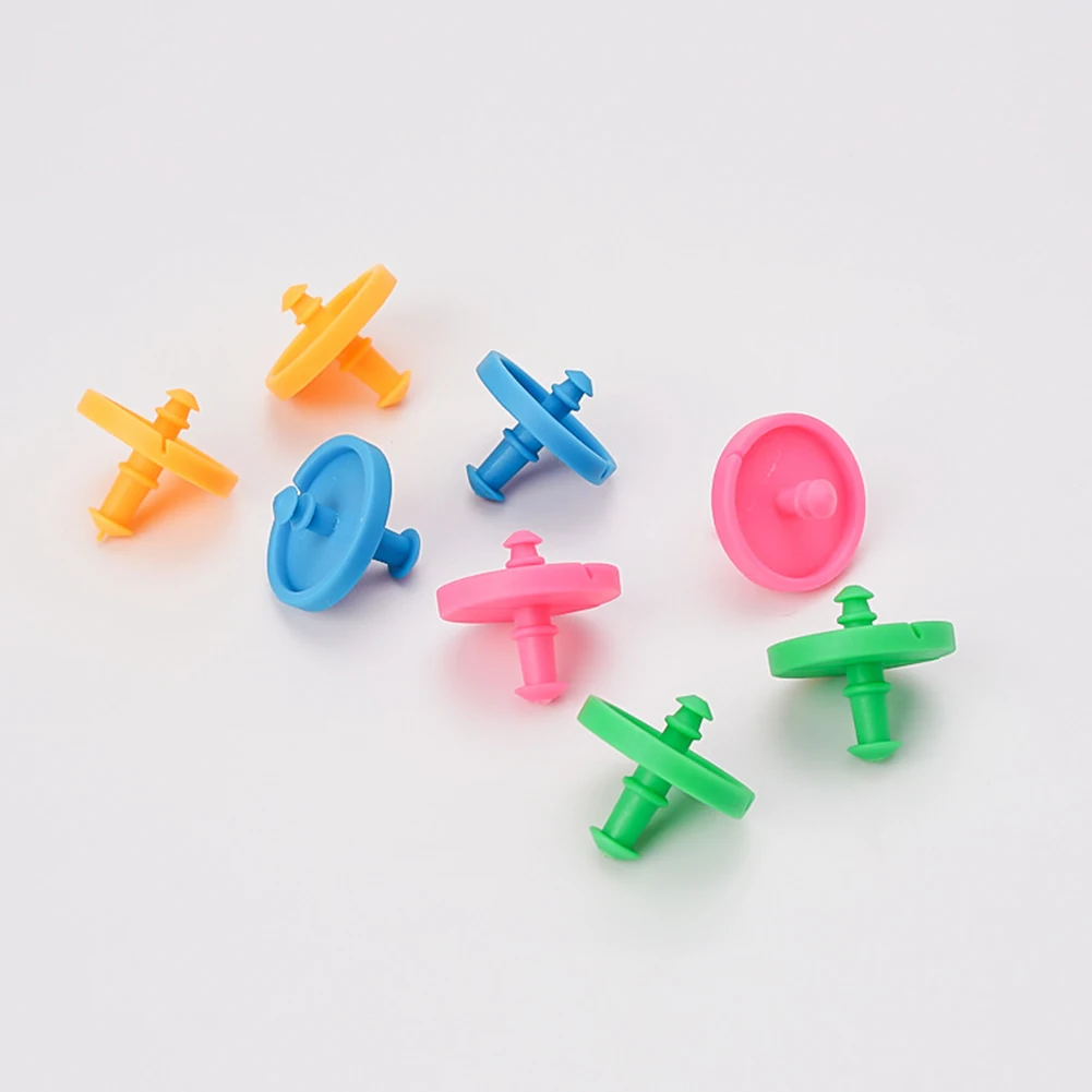 

12PCS Bobbin Clips Plastic Storage Spools Sewing Bobbin Protector Portable Top Bobbin Clips Sewing Embroidery Accessories