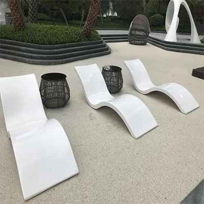 סלון בריכה כיסא פטיו חוף רהיטים חיצוניים על ידי תאורה לשחייה בבריכה כיסאות שולחן גינה מלון סלון שמש