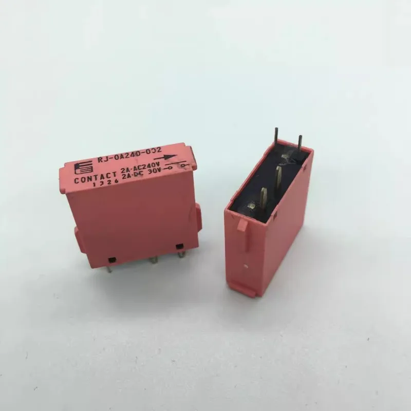 

(Б/у) 1 шт./лот 100% оригинальное реле: Φ DC30V 2A AC240V RJ-0A240-002 4 контакта