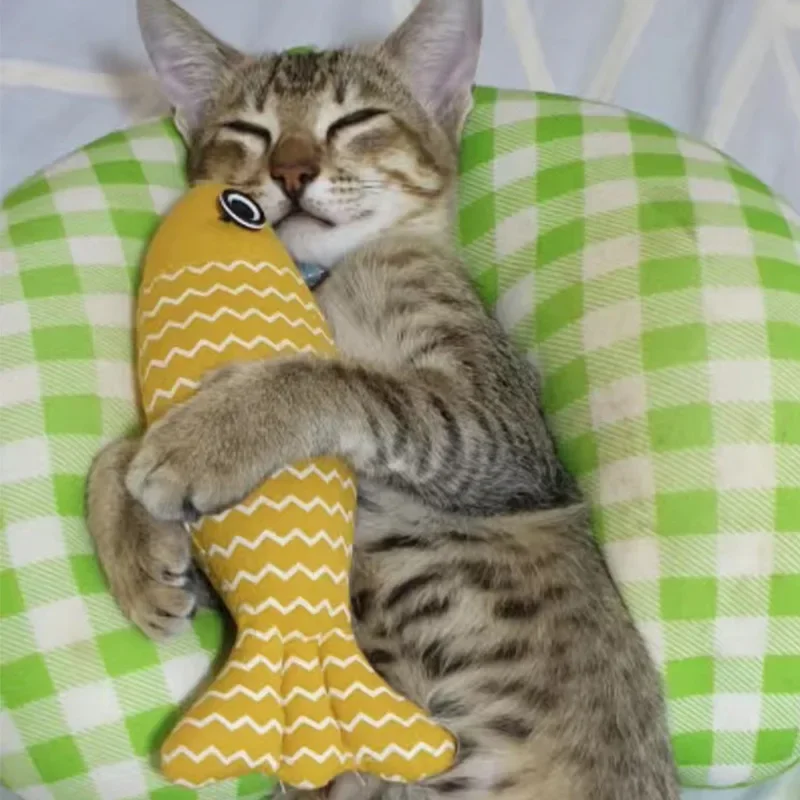 Simulated mint fish cat toy for relieving boredom, durable scratching and biting, hemp cloth fish cat toy, pet supplies