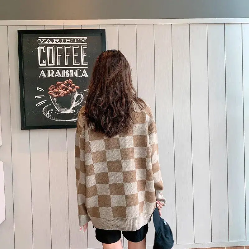 Harajuku Girl Print Sweater - Image 7