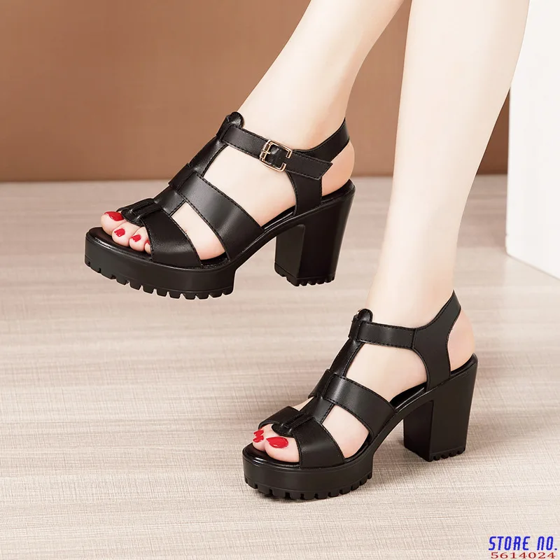 

Женские босоножки на платформе и блочном каблуке, размеры 32-43