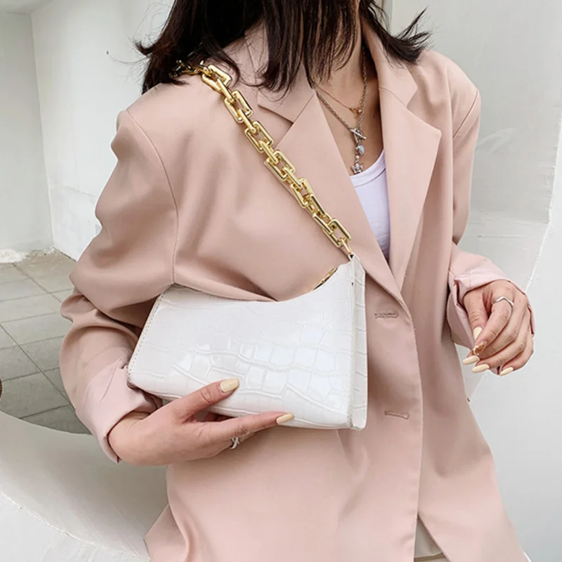 

Crocodile Pattern Zipper Bag New Fashion Texture Relief Lacquer Shoulder Bag Simple Women Small Square Bag Niche Temperament